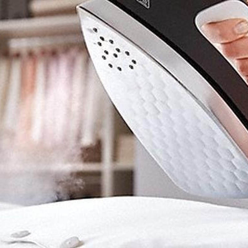 Buharlı Ütü Masası Sistemi 2200W 2